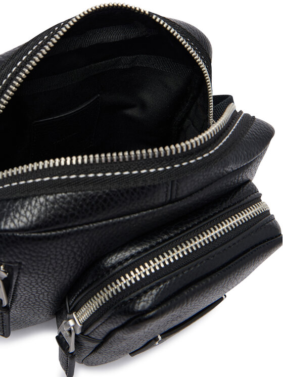 Calvin Klein Taška cez rameno Calvin Klein Bold Pebble Square Crossbody LV04D3450G Čierna