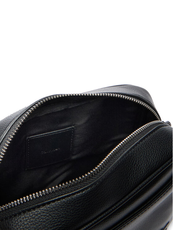 Calvin Klein Crossover torbica Calvin Klein Webbing Strap Camera Bag LV04D3129G Crna