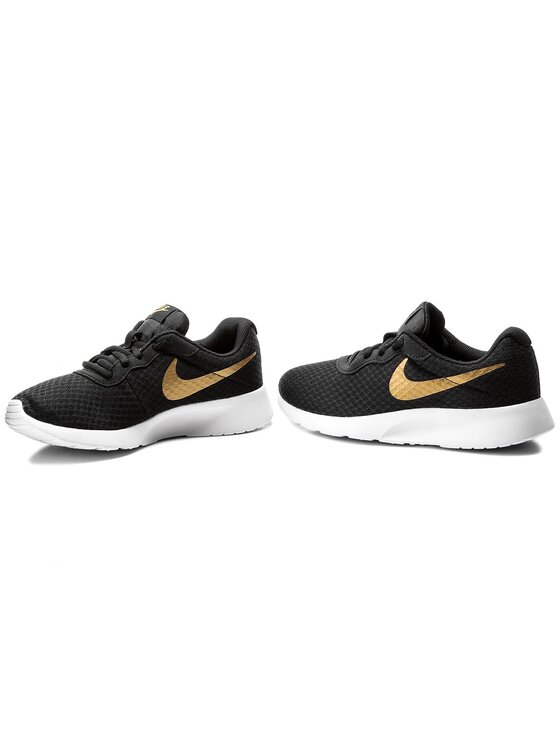 Nike Sneakersy Nike Tanjun 812655 004 Černá