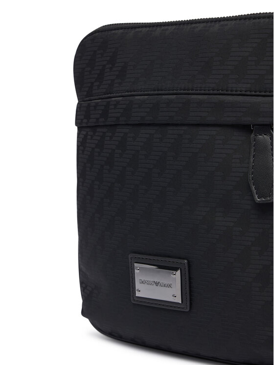 Emporio Armani Geantă crossover Emporio Armani EM007050 AF28798 UC001 Negru