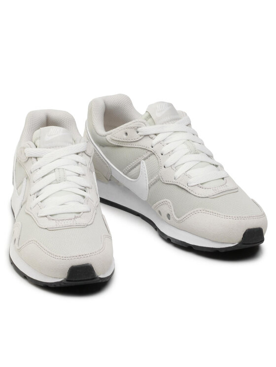 Nike Sneakersy Nike Venture Runner CK2948 002 Šedá