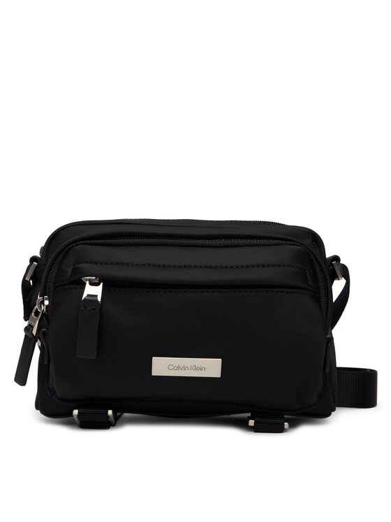 Calvin Klein Crossover torbica Calvin Klein Sleek Utility Camera Bag LV04D3339G Crna