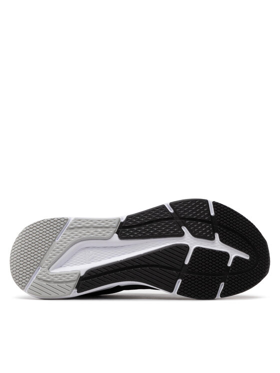 adidas Маратонки за бягане adidas Questar GY2259 Черен