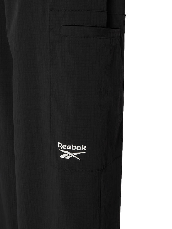 Reebok Reebok Pantalones de chándal Zofia RK25679CCW Negro Relaxed Fit