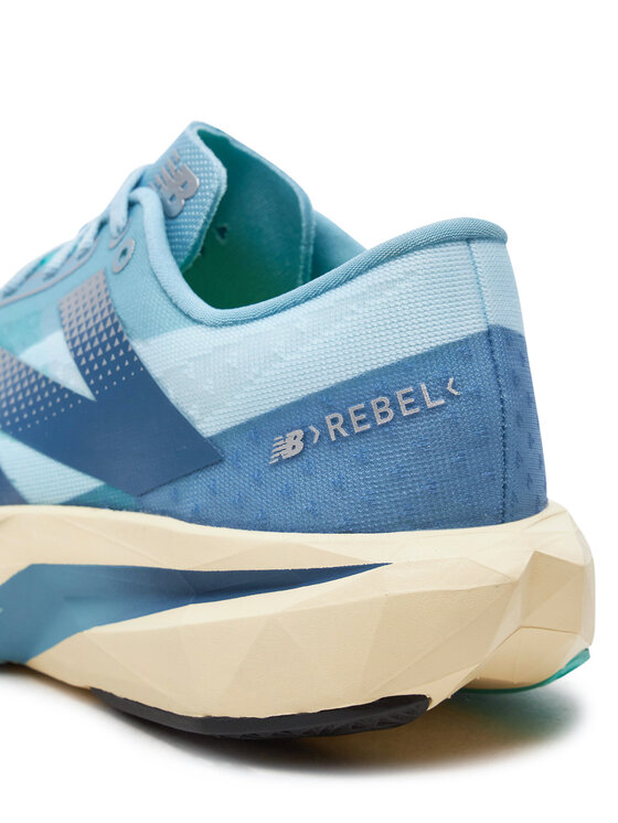 New Balance Tekaški čevlji New Balance FuelCell Rebel v4 WFCXCH4 Mornarsko modra