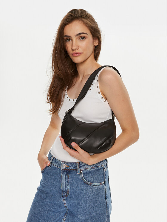 Calvin Klein Jeans Дамска чанта Calvin Klein Jeans Quilted Crescent Cb Bag24 K60K612370 Черен