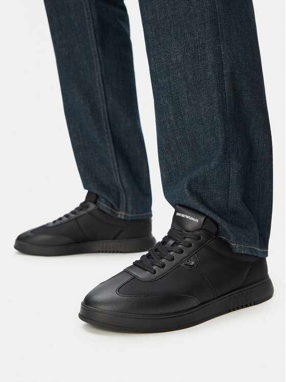Emporio Armani Снікерcи Emporio Armani EM003062 AF18210 UC001 Чорний