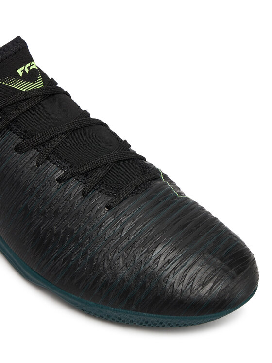 Puma Взуття для футболу Puma Future 8 Play It 108606 02 Чорний