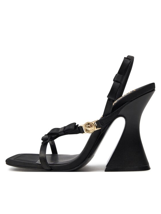 Versace Jeans Couture Босоніжки Versace Jeans Couture 76VA3S37 Чорний