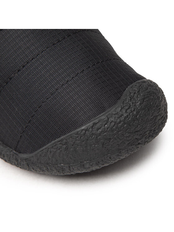 Keen Īsi apavi Keen Howser II 1023981 Melns