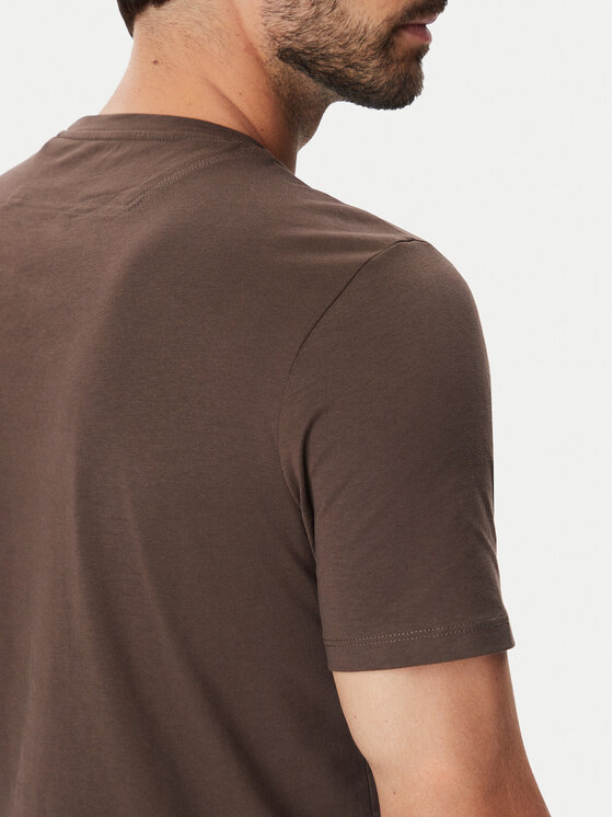 Guess Guess Camiseta Z6BI08 K6543 Marrón Regular Fit