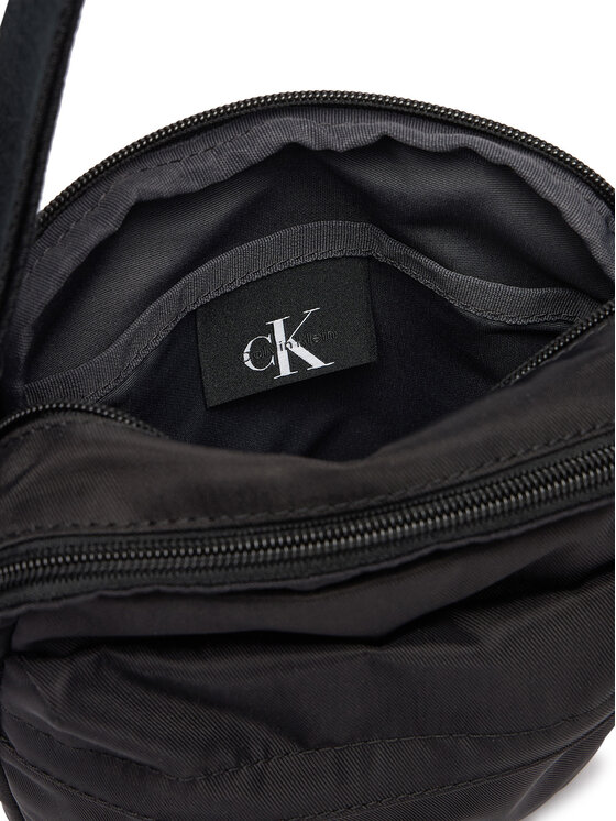 Calvin Klein Geantă crossover Calvin Klein Bold Reporter LV04D3421G Negru