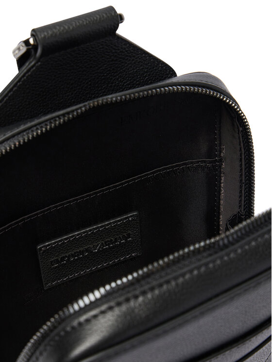 Emporio Armani Geantă crossover Emporio Armani EM001613 AF13788 UC001 Negru