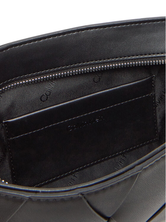 Calvin Klein Дамска чанта Calvin Klein Ck Woven Elongated Shoulder Bag K60K612992 Черен