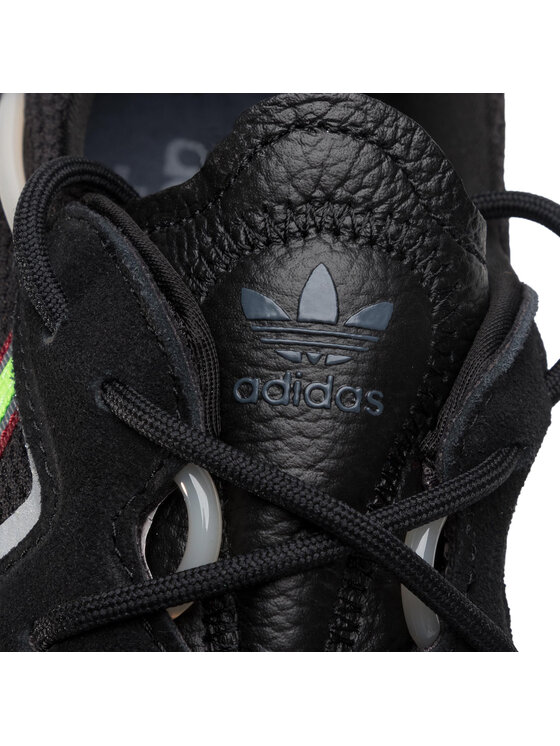 adidas Сникърси adidas Ozweego EE7002 Черен