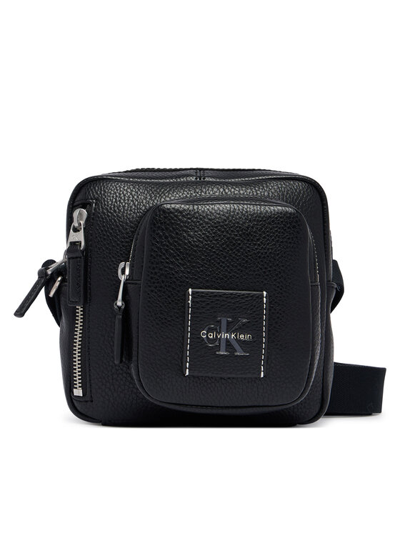 Calvin Klein Мъжка чантичка Calvin Klein Bold Pebble Square Crossbody LV04D3450G Черен