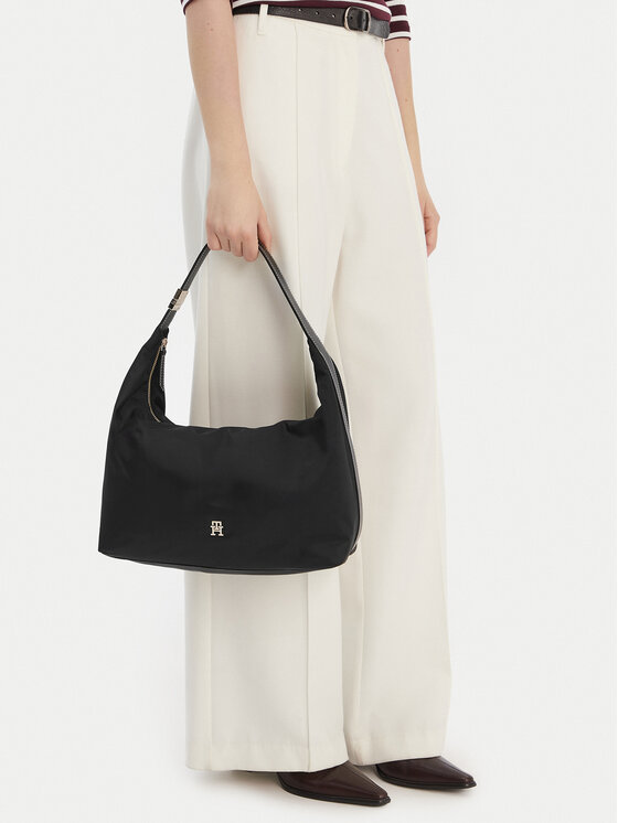 Tommy Hilfiger Τσάντα Tommy Hilfiger Th Go Hobo Nylon AW0AW18229 Μαύρο