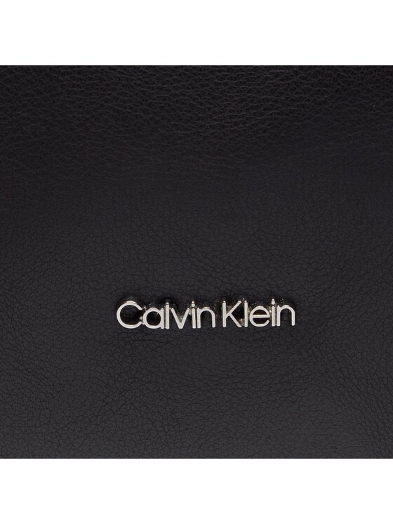 Calvin Klein Geantă Calvin Klein Gracie K60K611661 Negru