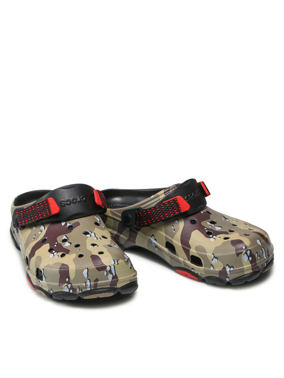 Crocs Şlapi Crocs Classic All Terrain Desert Camo Clog 207305 Verde