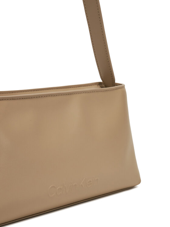 Calvin Klein Дамска чанта Calvin Klein Embossed Logo Shoulder Bag K60K612550 Бежов