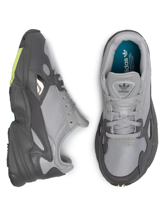 adidas Снікерcи adidas Falcon W EE5115 Сірий