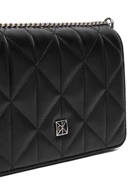 Calvin Klein Bolso Calvin Klein Quilted Mini Chain Bag LV04F3321G Negro