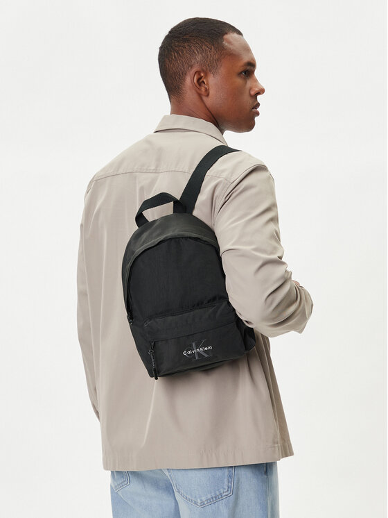 Calvin Klein Ruksak Calvin Klein Bold Small Round Backpack LV04D3257G Crna