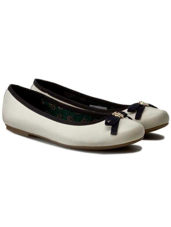 Tommy Hilfiger Balerīnas Tommy Hilfiger Claudia 2A FW0FW00266 Balts