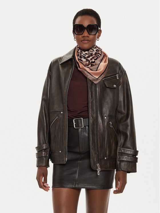 Aldo Šál Aldo Rhaewan 13825677 Hnedá