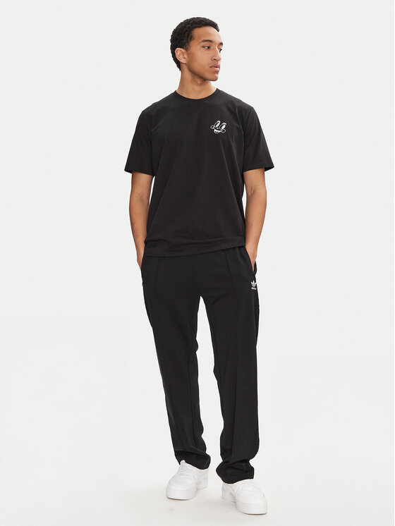 adidas adidas Majica Made by Nelson JN7030 Črna Loose Fit