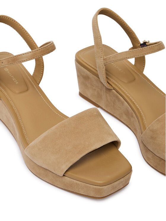 Tommy Hilfiger Sandale Tommy Hilfiger Suede Wrapped Mid Wedge FW0FW09235 Smeđa