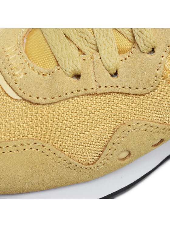 Nike Сникърси Nike Venture Runner CK2948 700 Жълт