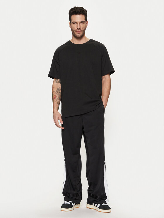 adidas adidas Футболка Premium Essentials JC9570 Чорний Loose Fit