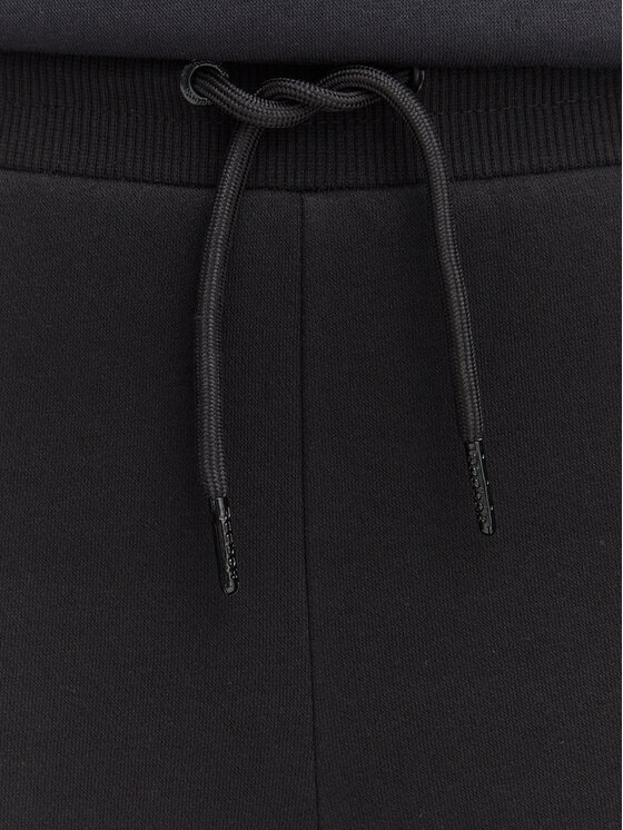 Reebok Reebok Pantaloni da tuta Oliwia RK25683CCW Nero Regular Fit