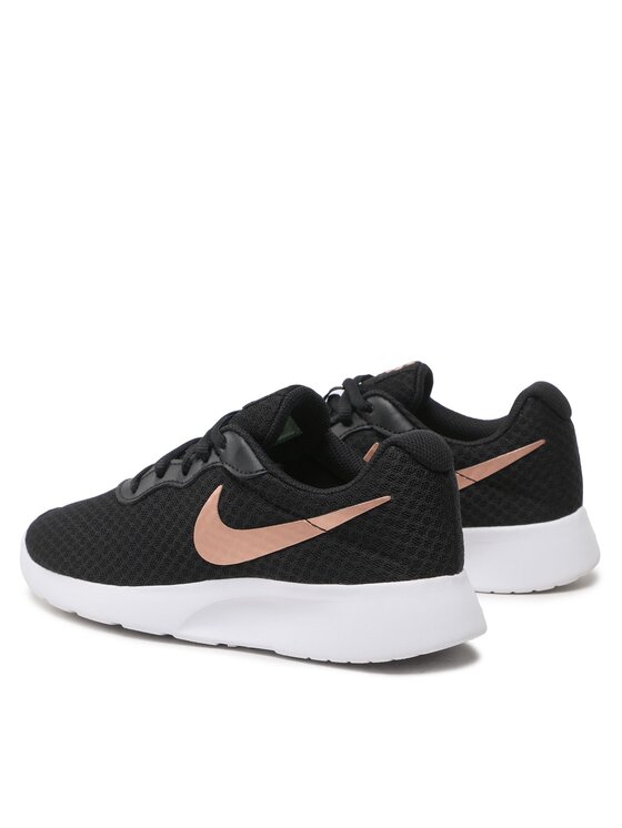 Nike Снікерcи Nike Tanjun DJ6257 001 Чорний