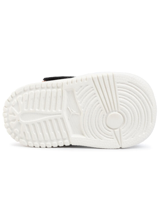 Nike Laisvalaikio batai Nike Sky Jordan 1 (TD) BQ7196 008 Juoda