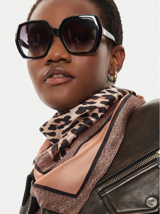 Aldo Šál Aldo Rhaewan 13825677 Hnedá