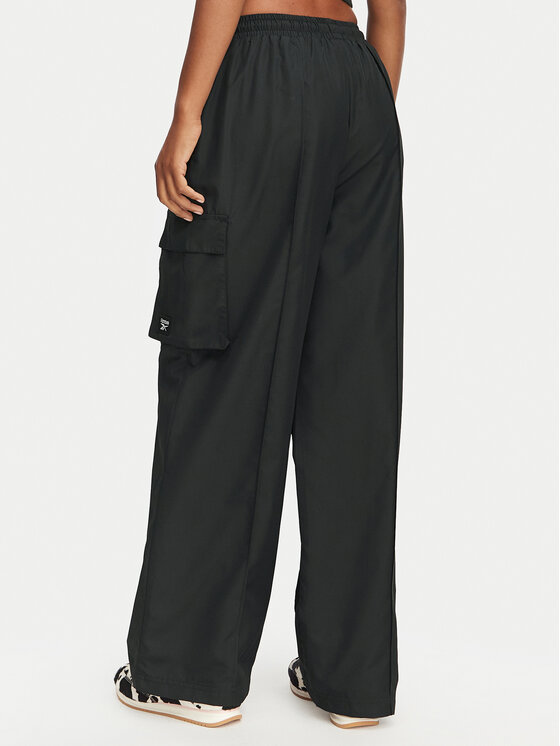 Reebok Reebok Pantalones de chándal Zosia RK25704CCW Negro Regular Fit