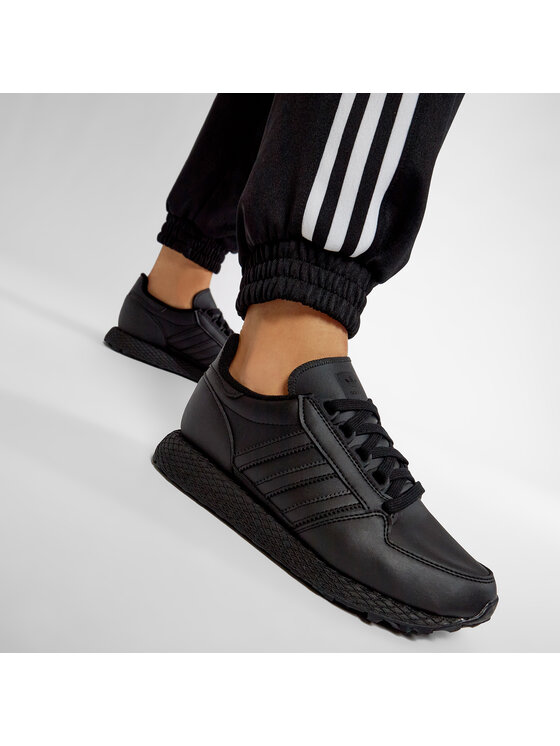 adidas Сникърси adidas Forest Grove J EG8959 Черен