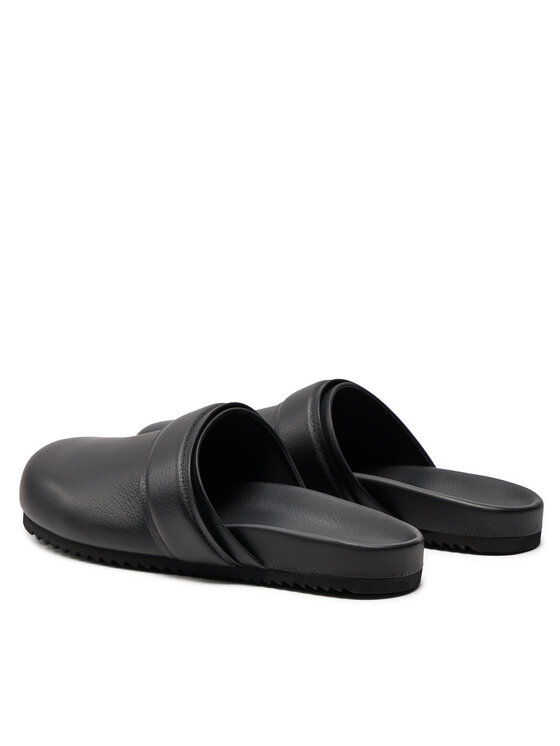 Vic Matié Nazouváky Vic Matié 1E8502U_E46A010101 Černá