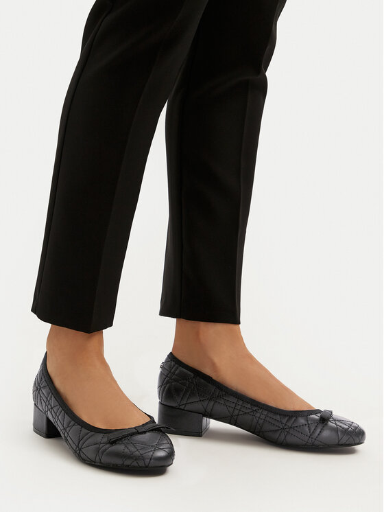 Steve Madden Īsi apavi Steve Madden Cherish-Q SM11003516 Melns