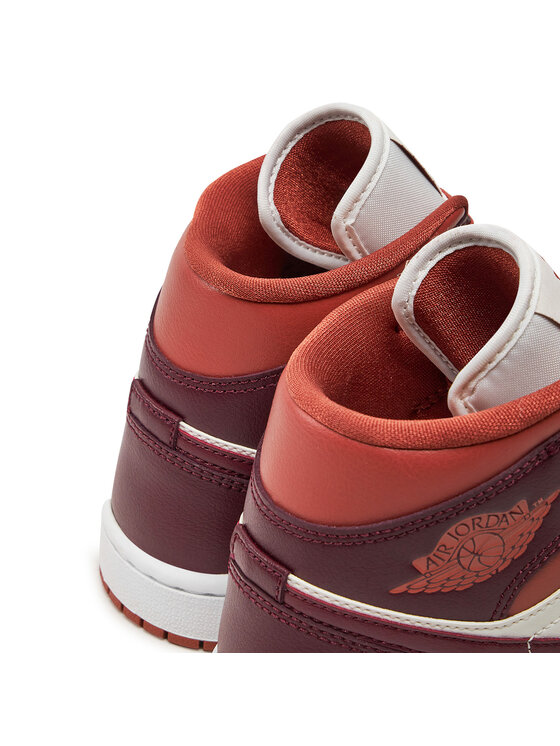 Nike Снікерcи Nike Air Jordan 1 Mid BQ6472 200 Коричневий
