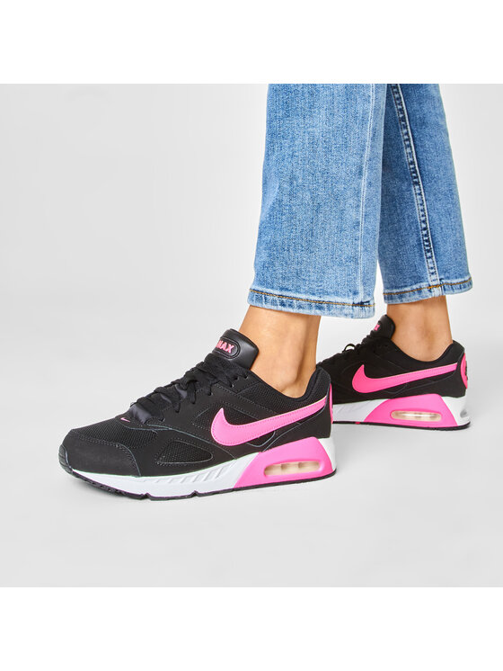 Nike Сникърси Nike Air Max Ivo 579998 060 Черен
