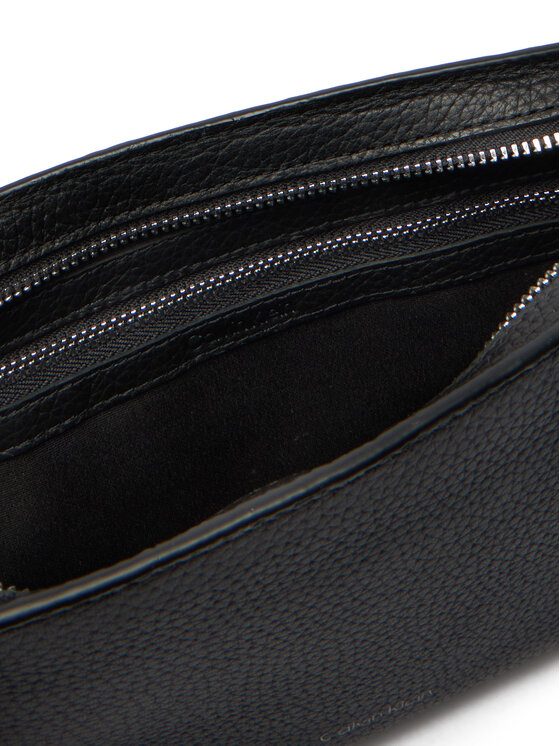 Calvin Klein Geantă crossover Calvin Klein LV04D1153G Negru