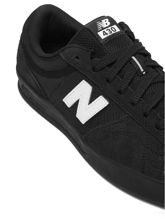 New Balance Sneakersy New Balance UN430SBT Czarny