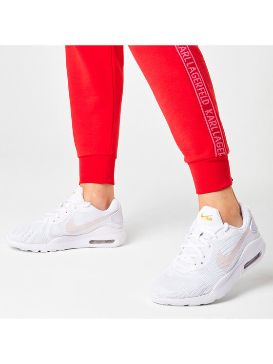 Nike Sneakersy Nike Air Max Oketo CD5448 100 Biały
