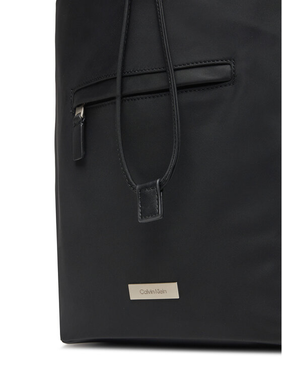 Calvin Klein Mochila Calvin Klein Sleek Drawstring Sling LV04D3145G Negro