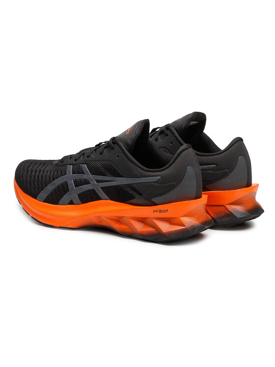 Asics Pantofi pentru alergare Asics Novablast 1011A681 Negru