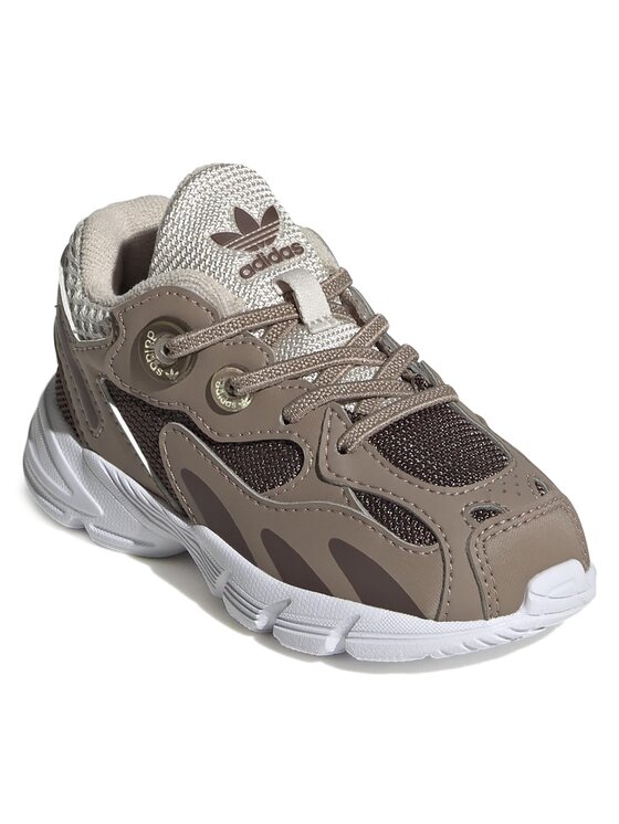adidas Sneakersy adidas Astir Shoes GY6665 Hnědá