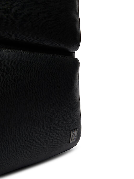 Calvin Klein Ruksak Calvin Klein Emblem Hw Slim Pocket Backpack LV04D3289G Crna